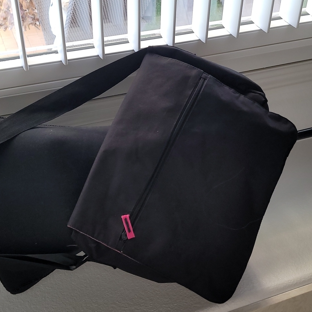 Laptop Bag - Picture 1 of 2